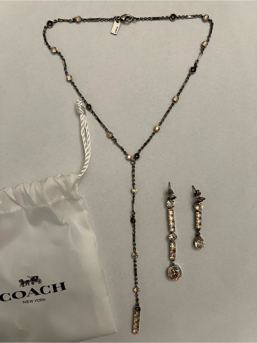 NWT Coach Gunmetal Crystal Lariat Necklace & Asymmetric Drop Earrings Set + Box